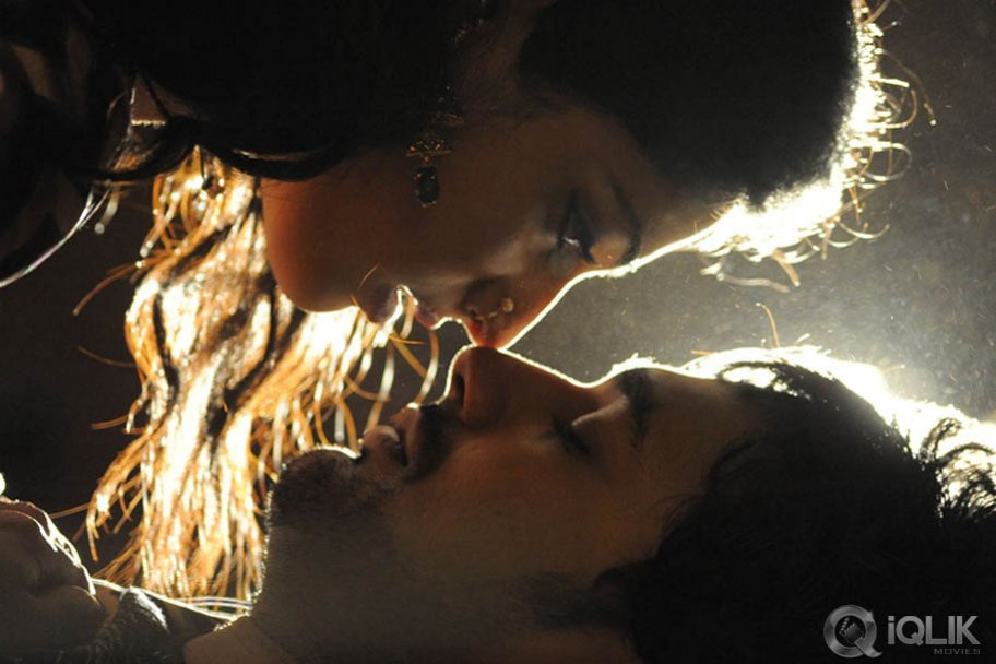 Abbai Class Ammayi Mass